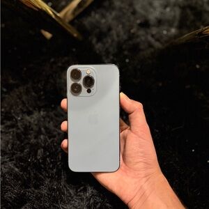 Apple iPhone 13 Pro blue 128Gb Unlocked